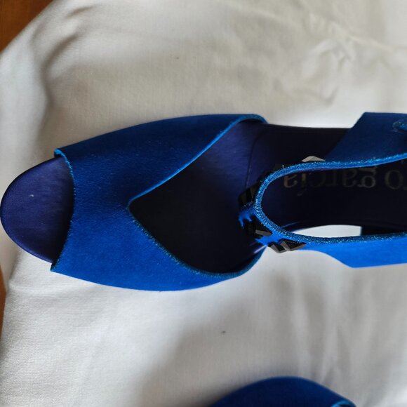 PEDRO GARCIA ROYAL BLUE SUEDE PEEP - TOE SANDALS (SIZE - 40) - Picture 8 of 15